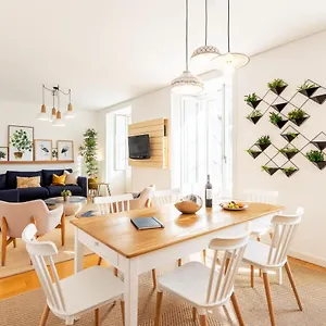 Joivy Chiado Self Check-in 2-br Flat With Parking Lisboa