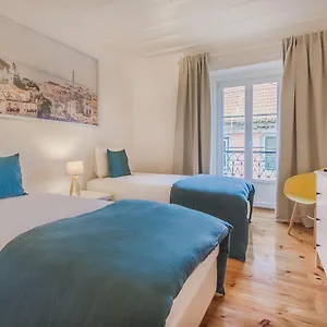  Apartment @ Largo Do Carmo