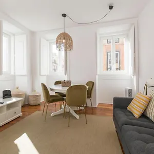 Live Like A Local @ Casa Da Esquina - Wifi & A/c Lisboa